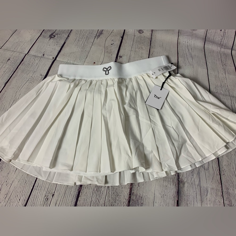 TNA TENNIS SKORT